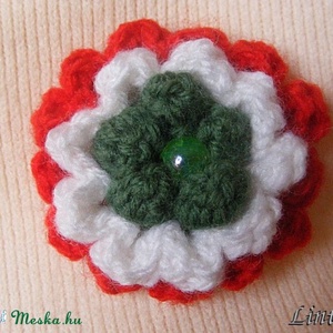 Horgolt kokárda - virág -  - Meska.hu