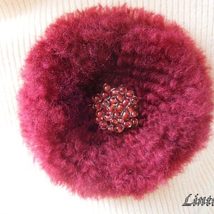 Pihe-puha bordó kitűző (bross) - ékszer - kitűző és bross - Meska.hu