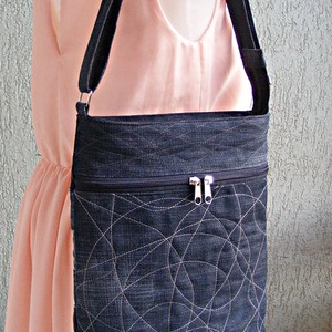 Éjjeli virág gyöngyhímzett crossbody farmer táska - táska & tok - kézitáska & válltáska - vállon átvethető táska - Meska.hu