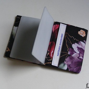 Bordó-lila virágok, vízhatlan kártyatartó - táska & tok - pénztárca & más tok - kártyatartó & irattartó - Meska.hu