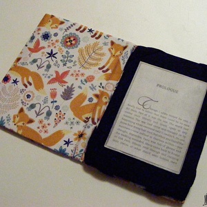 Kicsi róka, vízhatlan anyagból készült ebook olvasó kemény tok - táska & tok - ebook & tablet tok - Meska.hu