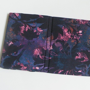 Lila virágok, vízhatlan anyagból készült kemény ebook-tok - táska & tok - ebook & tablet tok - Meska.hu