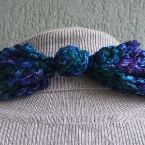 Téli horgolt nyaklánc kék-lila színekben - ékszer - nyaklánc - nyakpánt, gallér - Meska.hu