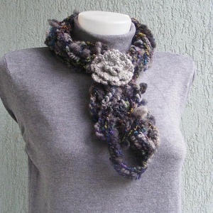 Téli horgolt nyaklánc szürke színekben - ékszer - nyaklánc - nyakpánt, gallér - Meska.hu