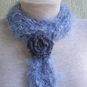 Téli horgolt nyaklánc kék színekben - ékszer - nyaklánc - nyakpánt, gallér - Meska.hu