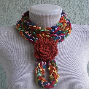 Téli horgolt nyaklánc szivárványos színekben - ékszer - nyaklánc - nyakpánt, gallér - Meska.hu