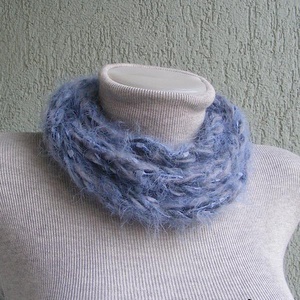 Téli horgolt nyaklánc szürke-kék színekben - ruha & divat - sál, sapka, kendő - sál - Meska.hu