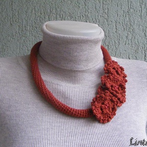 Horgolt nyaklánc terrakotta színekben - ékszer - nyaklánc - nyakpánt, gallér - Meska.hu