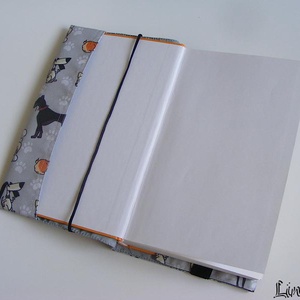 Kutyák, vízhatlan könyvborító állítható szélességgel - könyv & zene - könyvtok - Meska.hu