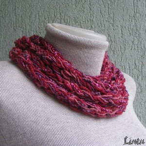 Téli horgolt nyaklánc bordó-rózsaszín színekben - ruha & divat - sál, sapka, kendő - sál - Meska.hu