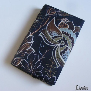 Nagy virágok, vízhatlan könyvborító állítható szélességgel - Meska.hu