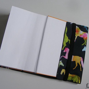 Színes lovak, vízhatlan könyvborító állítható szélességgel - könyv & zene - könyvtok - Meska.hu