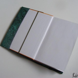 Zöld minta, vízhatlan könyvborító állítható szélességgel - könyv & zene - könyvtok - Meska.hu