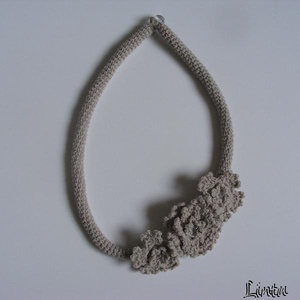Horgolt nyaklánc szürke színben - Meska.hu