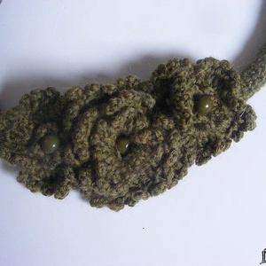 Horgolt nyaklánc keki színben - ékszer - nyaklánc - nyakpánt, gallér - Meska.hu