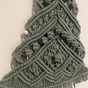 Makramé ezüstfenyő karácsonyfa - karácsony - karácsonyi lakásdekoráció - karácsonyi lakásdíszek - Meska.hu