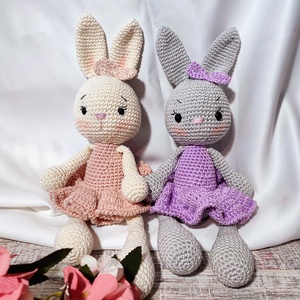 Szoknyás nyuszi - amigurumi horgolt figurák - Meska.hu