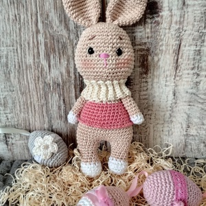 Pink-drapp garbós nyuszi - amigurumi horgolt figurák - Meska.hu