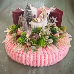 Adventi koszorú rózsaszín horgolt alappal - karácsony - adventi díszek - adventi koszorú - Meska.hu