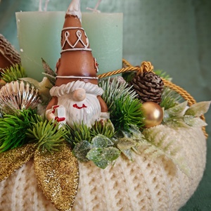 Adventi koszorú horgolt alappal, menta gyertyákkal - karácsony - adventi díszek - adventi koszorú - Meska.hu