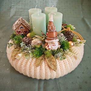 Adventi koszorú horgolt alappal, menta gyertyákkal - Meska.hu