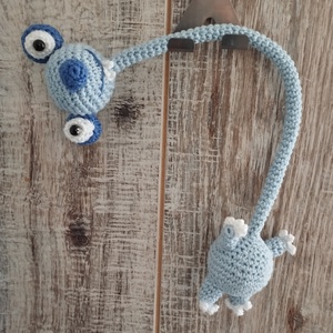 Syd hajlítható táskadísz - Kék Horgolt Syd figura, Játék & Sport, Plüssállat & Játékfigura, Nyuszi, Horgolás, MESKA