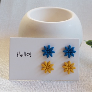 2 pár virágos fülbevaló, Ékszer, Fülbevaló, Pötty fülbevaló, Ékszerkészítés, Gyurma, MESKA