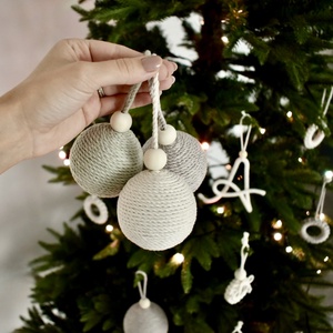 Kis makramé gömb karácsonyfadísz szett, Karácsony, Karácsonyi lakásdekoráció, Karácsonyfadíszek, Mindenmás, MESKA