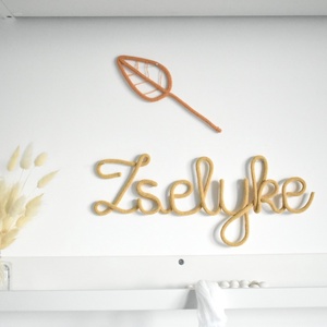 Névre szóló felirat fonalból - otthon & életmód - babaszoba, gyerekszoba - babaszoba dekoráció - Meska.hu