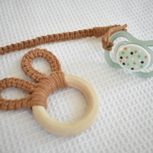 Makramé cumilánc és rágóka Szett - otthon & életmód - babaszoba, gyerekszoba - babaszoba dekoráció - Meska.hu