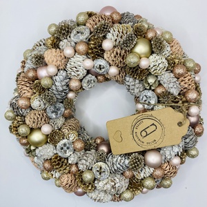 Rosegold-arany-fehér kopogtató, asztaldísz - otthon & életmód - dekoráció - virágdekoráció - virágdíszek - dekor koszorúk, kopogtatók - Meska.hu