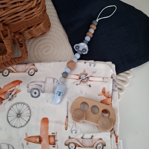 Járműves babalátogató ajándékcsomag bőröndben - játék & sport - babalátogató ajándékcsomag - Meska.hu