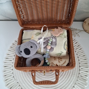 Elefántos-koalás babalátogató ajándékcsomag bőröndben - Meska.hu