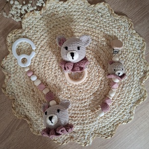 Horgolt macis cumilánc és csörgő-  állítsd össze Te az álomcsomagot a szett többi részével - játék & sport - babalátogató ajándékcsomag - Meska.hu