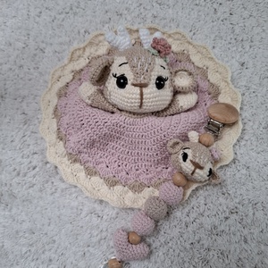 Őzikés ajándékcsomag szundikendővel - baba - mama - babalátogató ajándékcsomag - Meska.hu