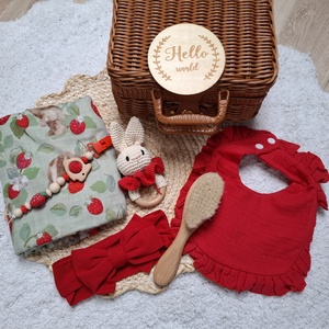 Epres, nyuszis babalátogató ajándékcsomag bőröndben - baba - mama - babalátogató ajándékcsomag - Meska.hu