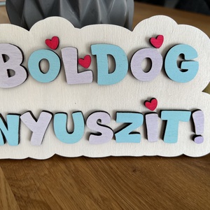 Boldog nyuszit tábla - otthon & életmód - dekoráció - fali és függő dekoráció - felirat - Meska.hu