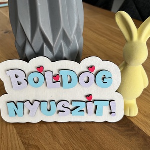 Boldog nyuszit tábla, Otthon & Életmód, Dekoráció, Fali és függő dekoráció, Felirat, Famegmunkálás, MESKA