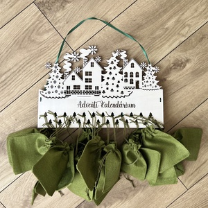 Fából készült adventi kalendárium, házikós design, névre szóló, 24 zsákkal - karácsony - adventi díszek - adventi naptár - Meska.hu Fából készült adventi kalendárium, házikós design, névre szóló, 24 zsákkal - karácsony - adventi díszek - adventi naptár - Meska.hu