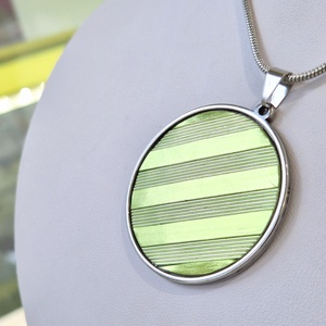 Pasztell lime, kézműves medál,  fülbevaló, nyaklánc  - ékszer - ékszerszett - Meska.hu