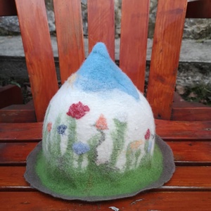 Virágoskert szaunasapka, nemez sapka, szaunakalap, nemez kalap, Ruha & Divat, Sál, Sapka, Kendő, Sapka, Nemezelés, MESKA