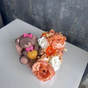 Virágbox macis kerámiafigurával, Otthon & Életmód, Virágdekoráció, Virágdíszek, Asztali virágdísz, Virágkötés, Festészet, MESKA