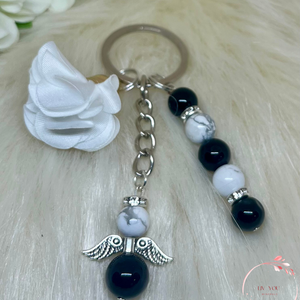 Ónix-Howlit ásványkulcstartó  - Meska.hu