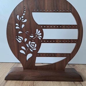 Ékszertartó, fülbevaló tartó, nyaklánctartó diófából, születésnap, ballagás, névnap, házassági évforduló - ékszer - ékszertartó - ékszertartó állvány - Meska.hu