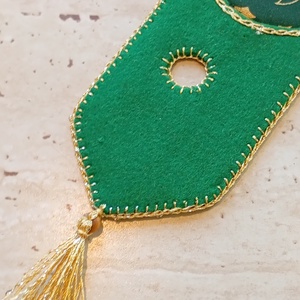 Karácsonyi filc harang könyvjelző � zöld, arany horgolással - könyv & zene - könyvjelző - Meska.hu