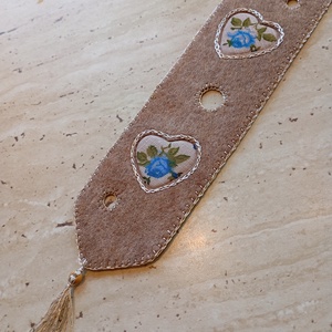 Natúr filc könyvjelző � kék rózsás szívek mintával, Könyv & Zene, Könyvjelző, Horgolás, Varrás, MESKA