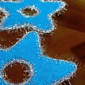 Kékes türkiz filc hold csillagokkal � kézzel készült falidekor - otthon & életmód - babaszoba, gyerekszoba - babaszoba dekoráció - Meska.hu