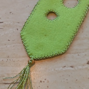 Világoszöld filc könyvjelző körmintával - könyv & zene - könyvjelző - Meska.hu