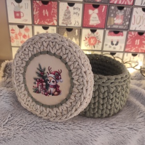 Karácsonyi horgolt tároló tetővel  - karácsony - karácsonyi lakásdekoráció - ünnepi asztaldekoráció - Meska.hu