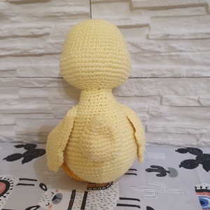 Horgolt kiskacsa - játék & sport - plüssállat & játékfigura - madár - Meska.hu